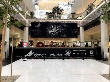 Fotografia tomada fuera de All Dance Studio - Academia de baile en Narón A Coruña