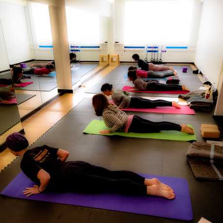 Fotografia tomada fuera de Gimnasio Bemequer - Centro de pilates en Santiago de Compostela A Coruña