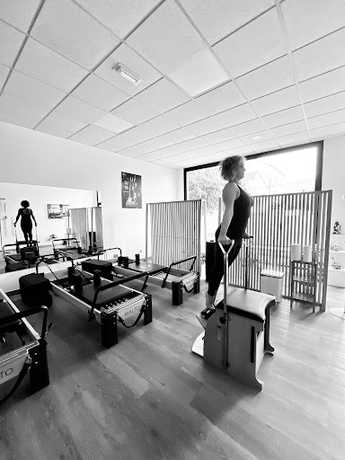 Fotografia tomada fuera de pilates GloriaRomay - Programa de salud y bienestar en Pontecesures Pontevedra
