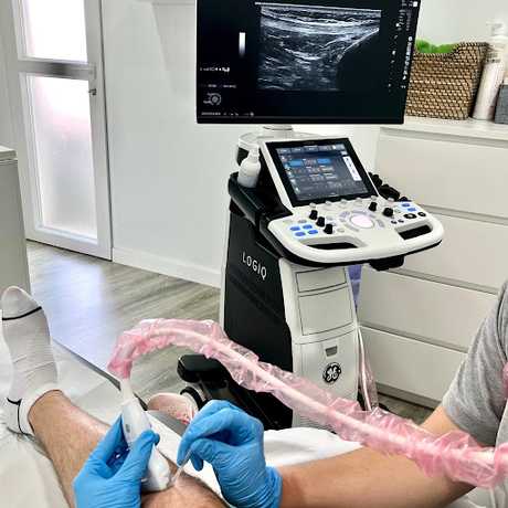 Fotografia tomada fuera de Soleus Fisioterapia - Clínica de fisioterapia en Rianxo A Coruña