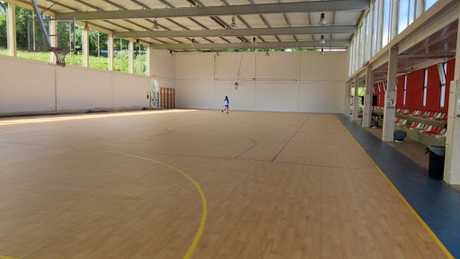 Fotografia tomada fuera de Pabellón Municipal do Espiño-Carral - Centro deportivo en Carral A Coruña