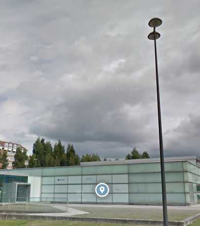Fotografia tomada fuera de Complexo Deportivo Municipal Da Barcala - Polideportivo en Cambre A Coruña