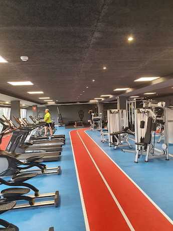 Fotografia tomada fuera de Ximnasio Municipal de Vimianzo - Gimnasio en Vimianzo A Coruña