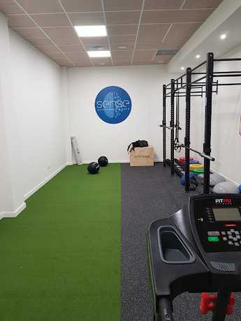 Fotografia tomada fuera de Sense: Salud y Rendimiento - Centro de pilates en Negreira A Coruña