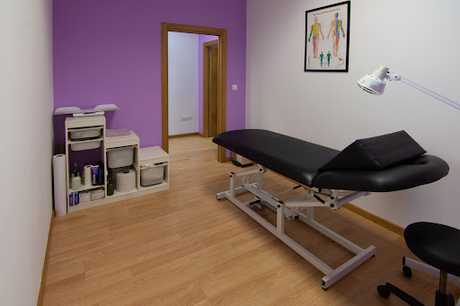 Fotografia tomada fuera de Crisol Fisioterapeutas - Clínica de fisioterapia en Oza dos Ríos A Coruña