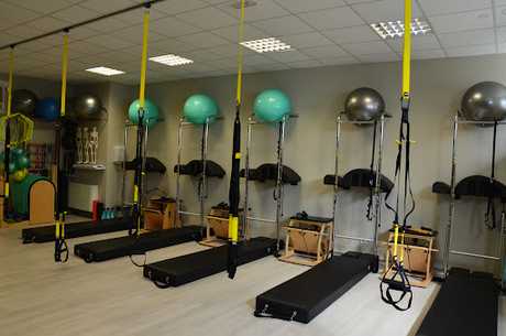 Fotografia tomada fuera de BENestar - terapias naturáis - Centro de pilates en Santiago de Compostela A Coruña