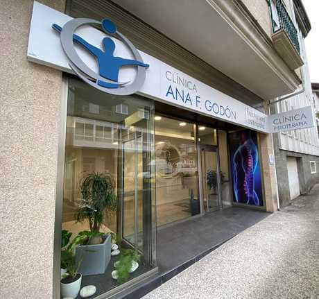 Fotografia tomada fuera de Clinica de Fisioterapia Ana F. Godón - Clínica de fisioterapia en Noia A Coruña