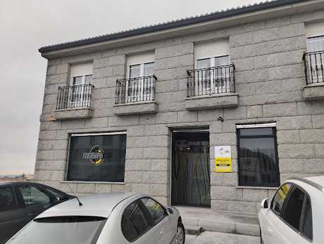Fotografia tomada fuera de Fisioterapia Cruz - Fisioterapeuta en Santiago de Compostela A Coruña