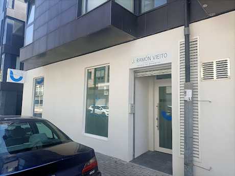 Fotografia tomada fuera de JOSE RAMÓN VIEITO (centro de bienestar) - Masajista en Bertamiráns A Coruña