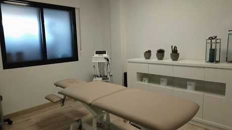 Fotografia tomada fuera de Fisioterapia Abeijón Viña Fisioterapia y Readaptación - Clínica de fisioterapia en Ribeira A Coruña