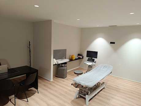 Fotografia tomada fuera de Clínica Alén fisioterapia y readaptación - Clínica de fisioterapia en A Coruña A Coruña