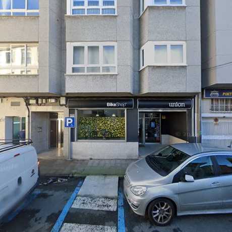 Fotografia tomada fuera de Árnica Fisioterapia - Clínica de fisioterapia en Vilarrodís A Coruña