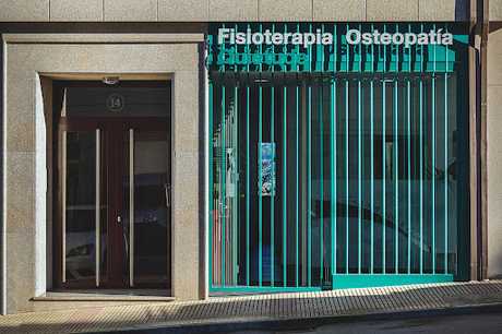 Fotografia tomada fuera de Quietude Fisioterapia Osteopatía - Clínica de fisioterapia en A Corveira A Coruña