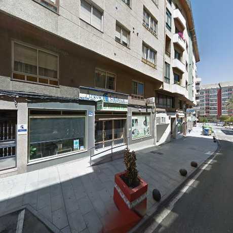 Fotografia tomada fuera de Clínica Vionta. Fisio 2000 S.L. - FISIOBRONQUIAL CORUÑA - Clínica de fisioterapia en Ribeira A Coruña
