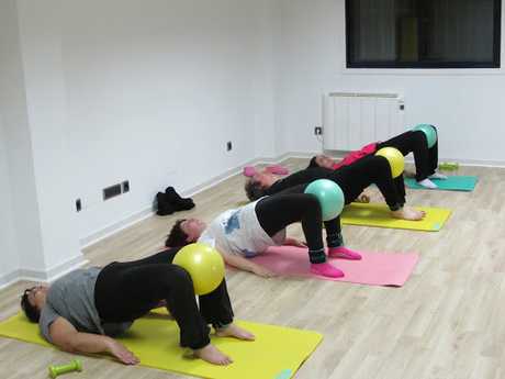 Fotografia tomada fuera de Neurosens - Centro de pilates en bajo derecha A Coruña
