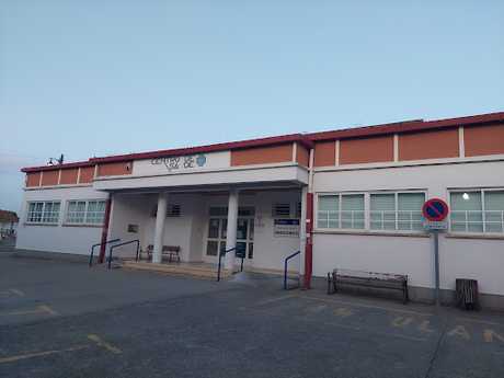 Fotografia tomada fuera de Centro de Saúde de Abegondo - Centro de salud en Abegondo A Coruña