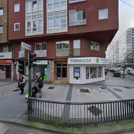 Fotografia tomada fuera de Clínica E-Saúde A Coruña - Clínica especializada en A Coruña A Coruña