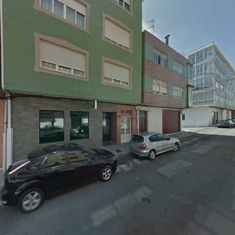 Fotografia tomada fuera de Paz Cabarcos C - Fisioterapeuta en As ) ( Santa María A Coruña